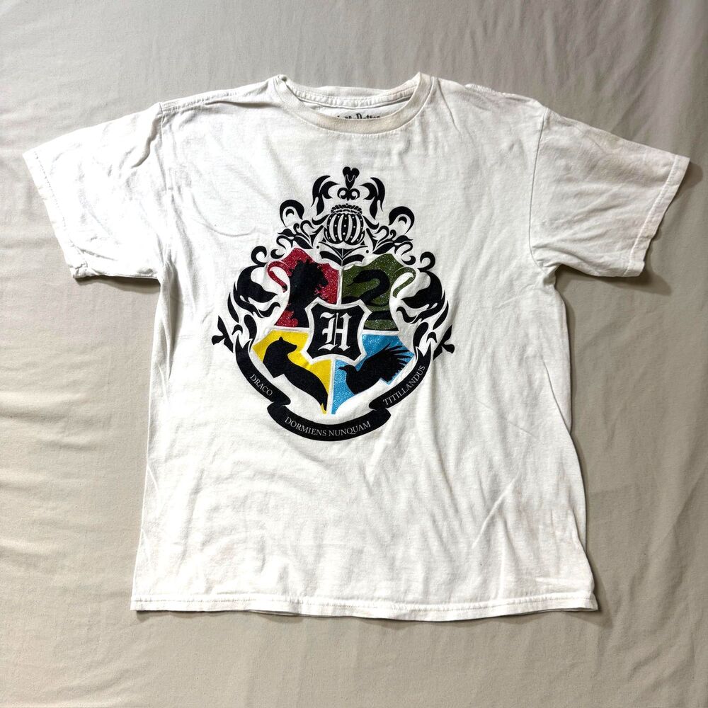 Harry Potter Hogwarts T-shirt Kids M Gryffindor Hufflepuff Ravenclaw Slytherin